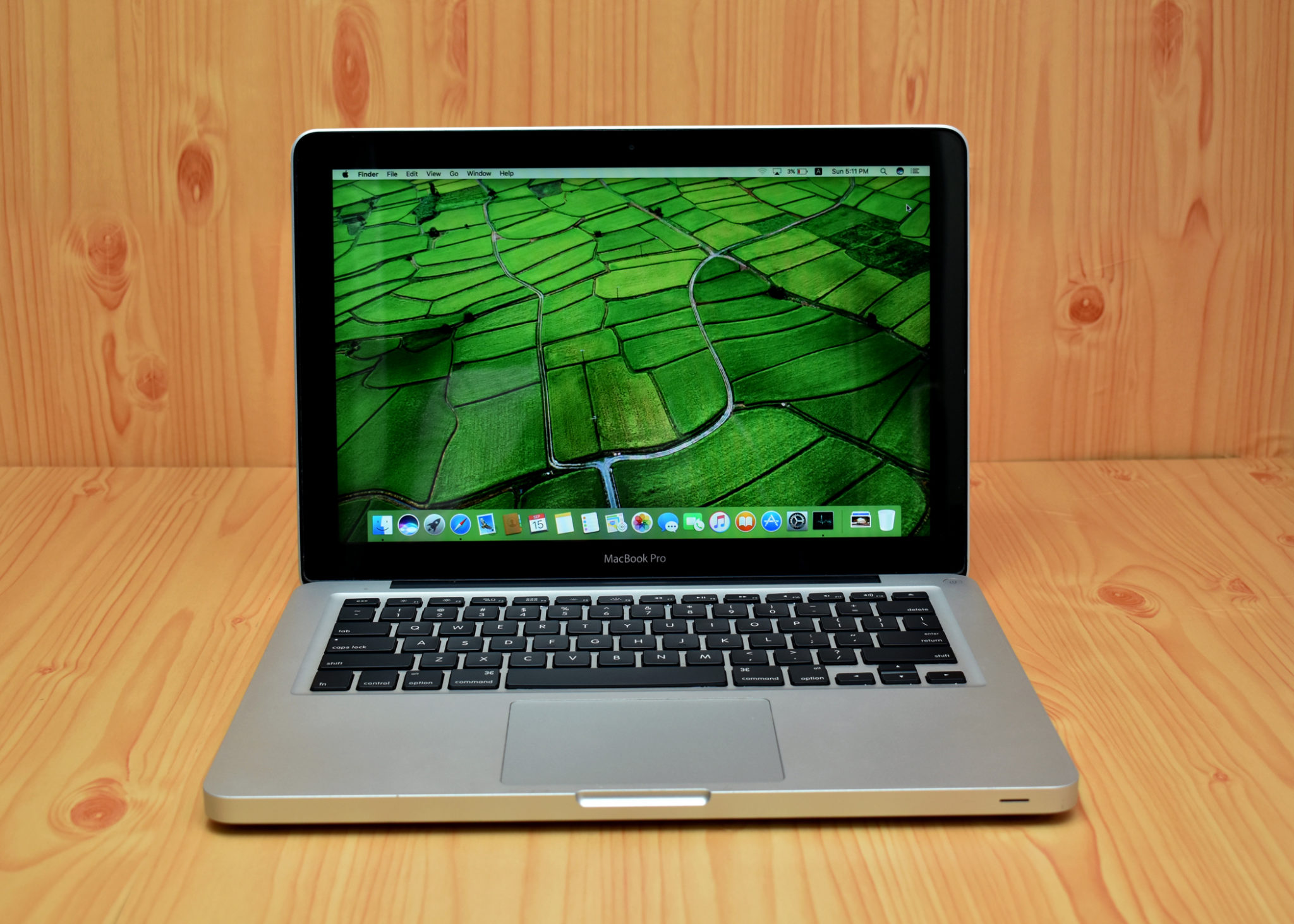 apple macbook pro 2011 review