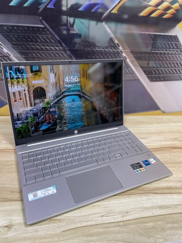 Hp pavilion 15 silver i5 12 th - Image 2