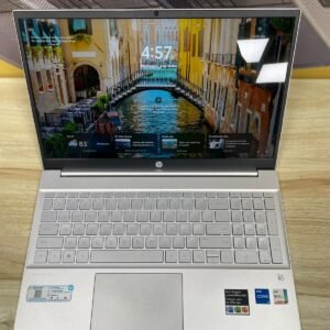 Hp pavilion 15 silver i5 12 th