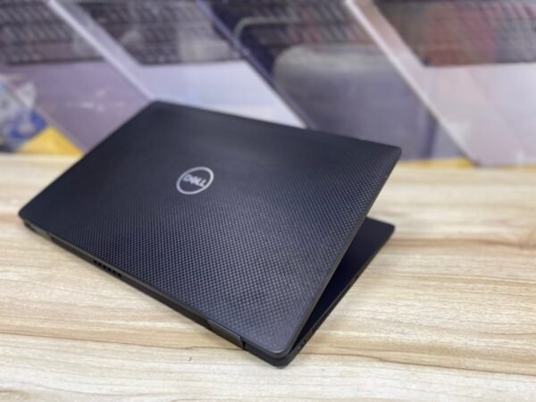 Dell latitude 7420 i7 11th gen - Image 2