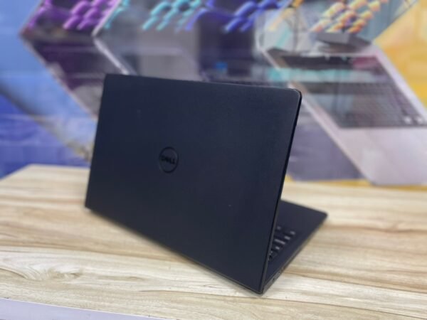 Dell inspiron 15 3567 - Image 2