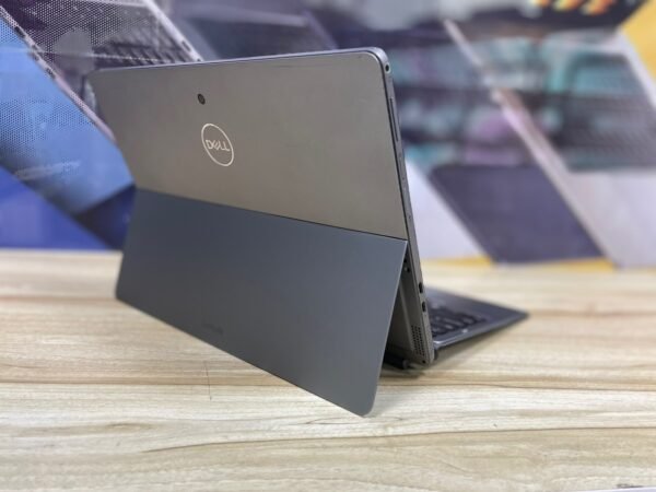 Dell latitude 7210 2 in 1 detachable - Image 3