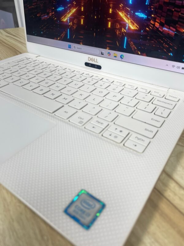 Dell XPS 13 9370 Gold Edition | 13.3" 4K UHD | Premium Ultrabook in Rose Gold - Image 2