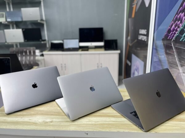 Apple MacBook Pro 16-Inch (Model A2141) – Powerhouse Performance for Creators & Professionals - Image 2