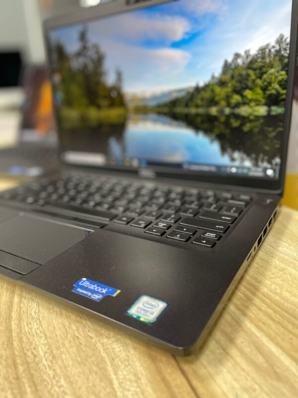 💼 Dell Latitude 5400 Touchscreen Ultrabook – Sleek Design Meets Business Performance - Image 5