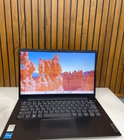 Lenovo V14 G3 14-inch FHD business laptop with Intel Core i5 processor